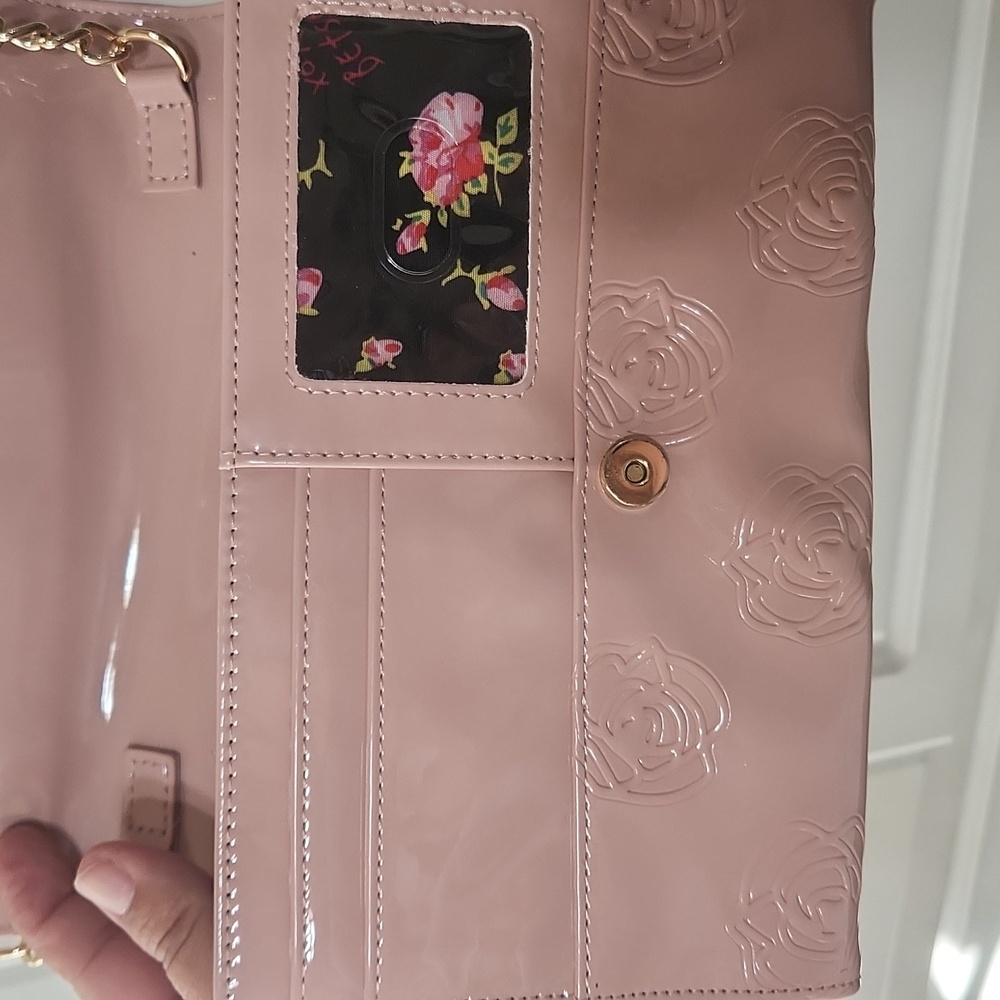 Betsey Johnson Pink Patent Bow Crossbody Bag - Picture 5 of 8